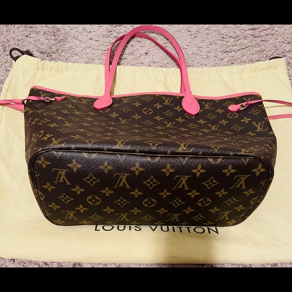 LV
Neverfull MM Limited Edition Monogram Ikat Tote - Picture 4 of 4